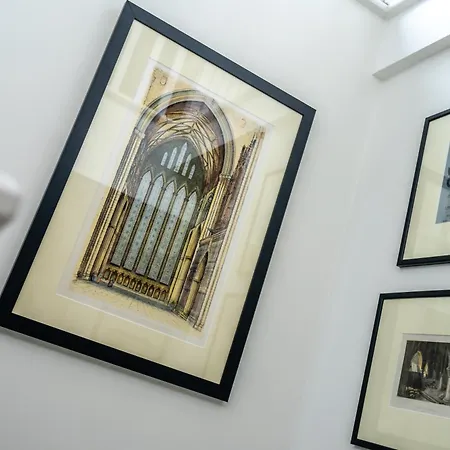 11 Stonegate Court *