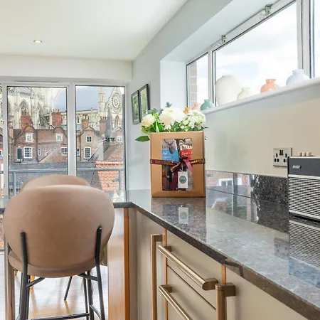 11 Stonegate Court * York